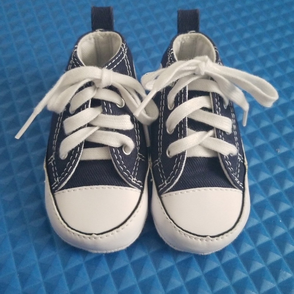 Converse First Star